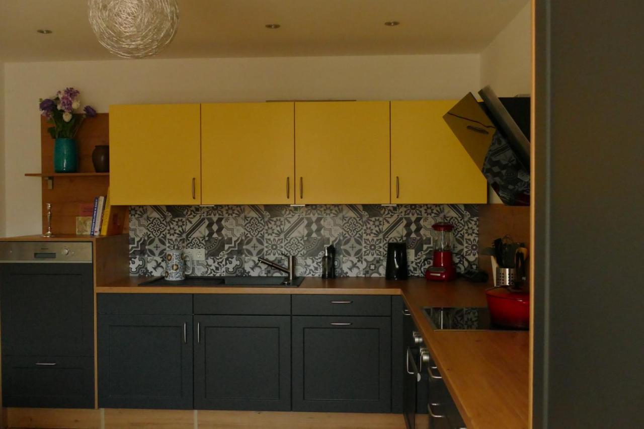 Ines Apartment Тритенхайм Екстериор снимка